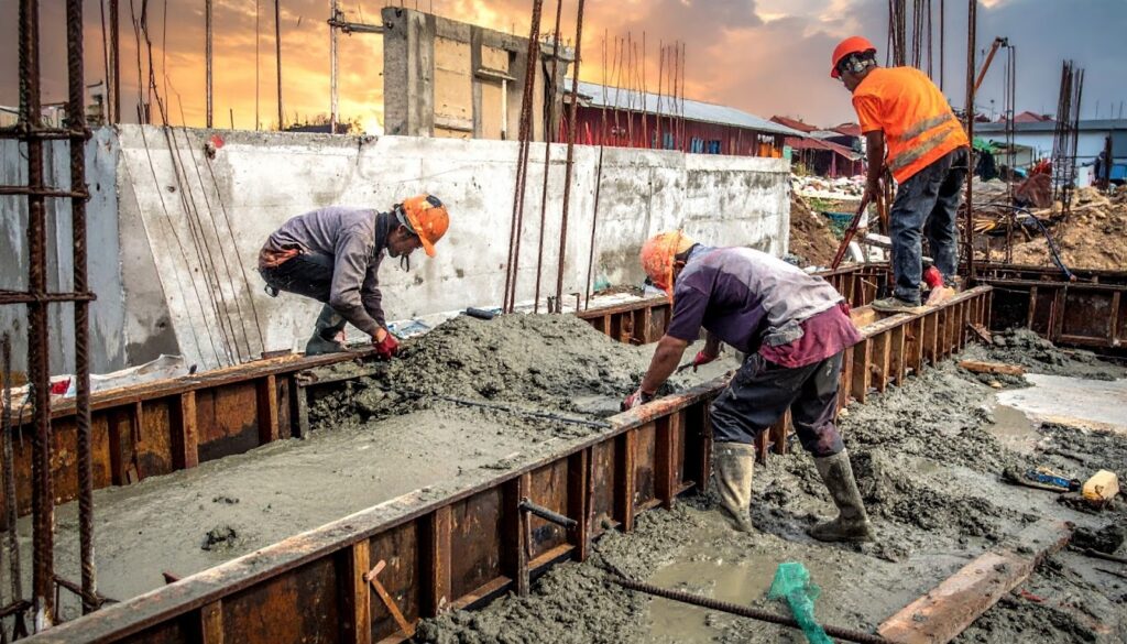 外国人建設就労者とは「建設業の人手不足を補うための緊急措置」|WEB担当者育成協会