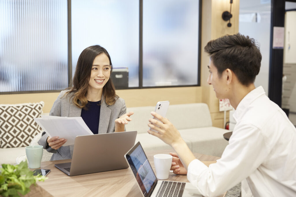 【住宅建築業界】スタッフ紹介コメントでそのまま使える例文5選｜ポイントも解説｜住宅建築WEB担当者育成協会