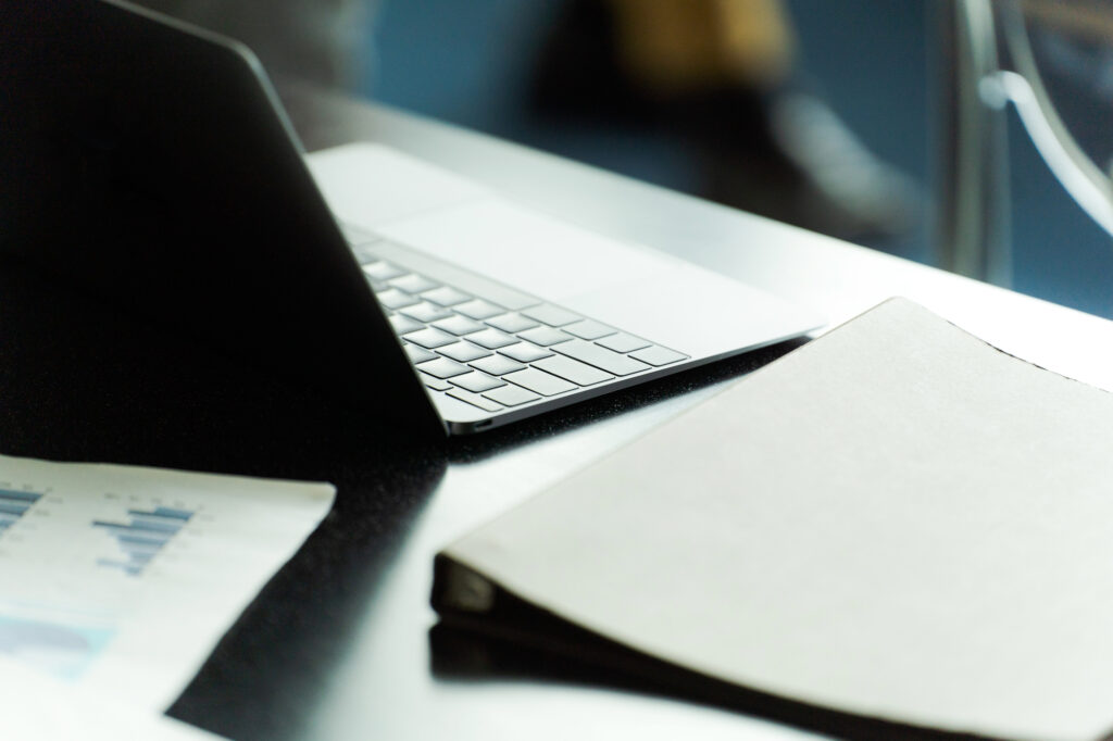 【住宅建築業界】スタッフ紹介コメントでそのまま使える例文5選｜ポイントも解説｜住宅建築WEB担当者育成協会