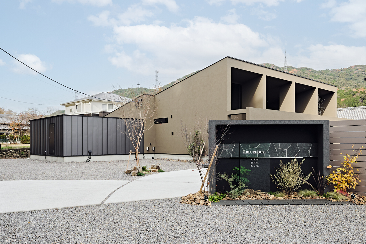 （株）ブルーハウス