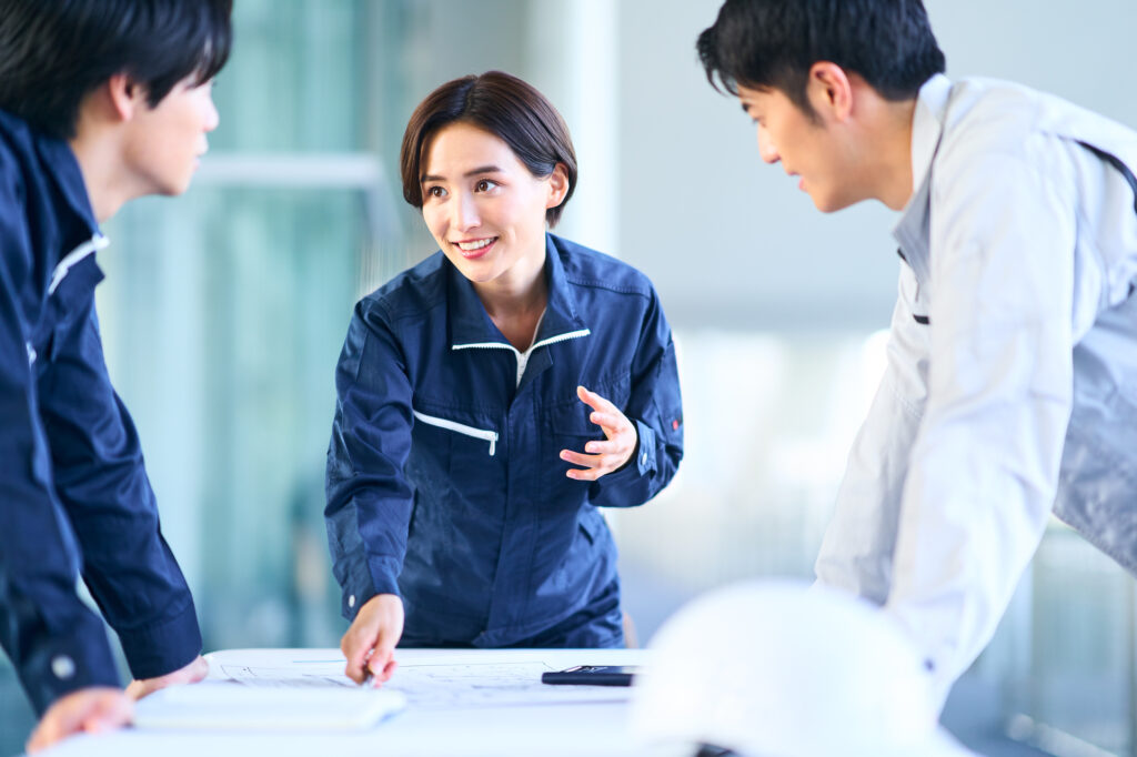 工務店集客はオンラインとオフラインを組み合わせて戦略的に行う必要がある｜集客方法と施策を解説｜住宅建築WEB担当者育成協会